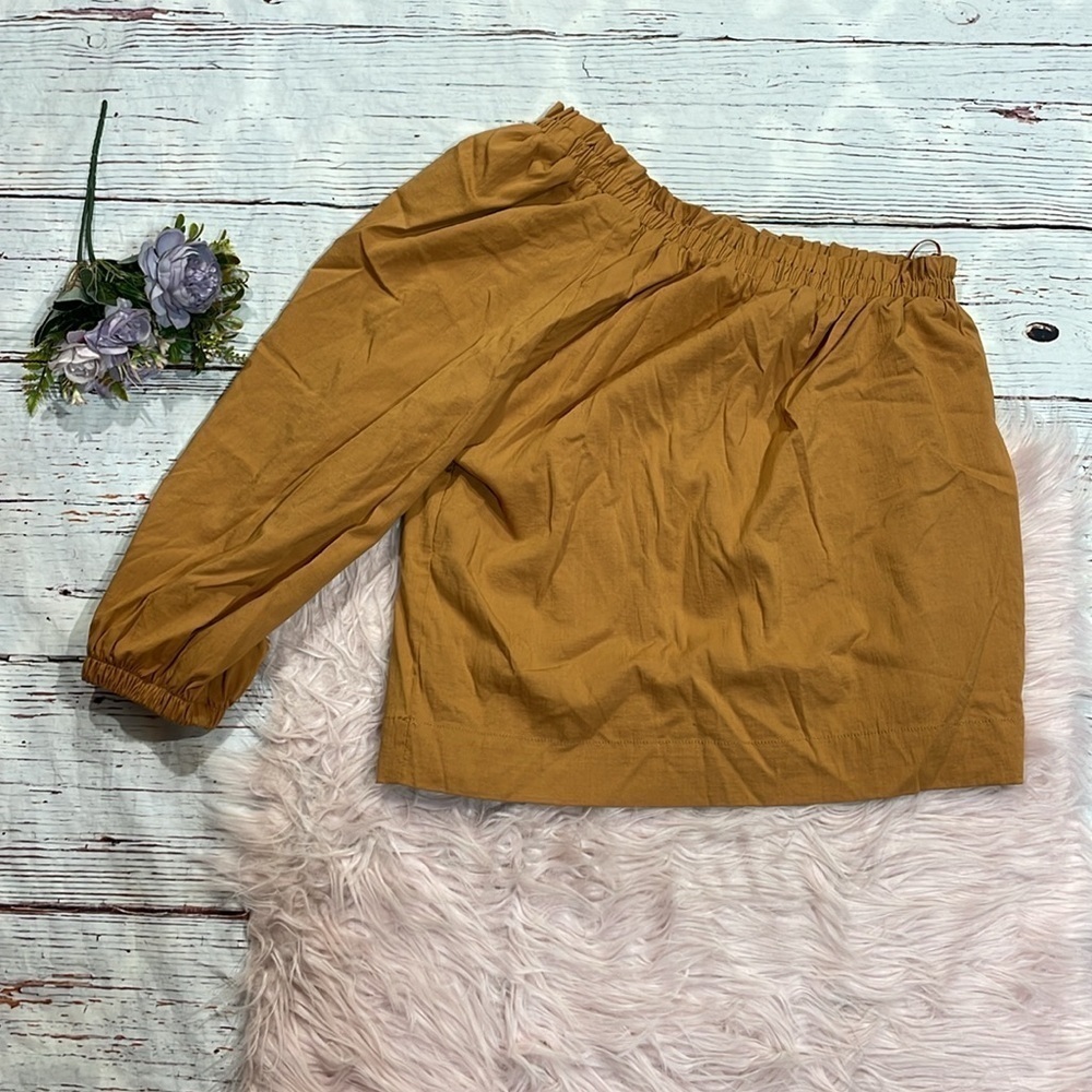 NWT Evereve Shane One Shoulder Top - Burnt Gold - Picture 2 of 8